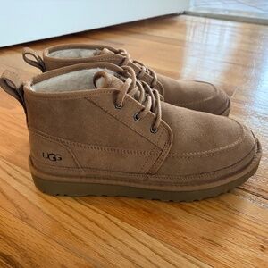 Men's Ugg boots size 9.5